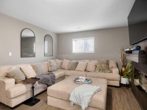 182 Jaspar Crescent, Red Deer, AB - Indoor Photo Showing Living Room With Fireplace