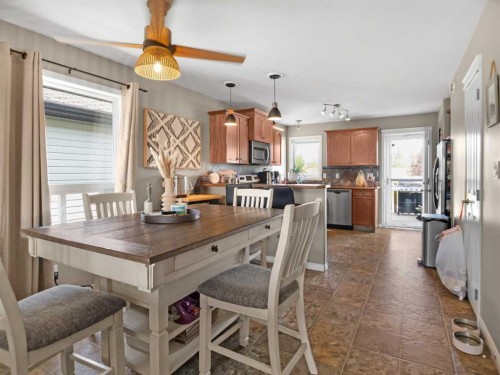182 Jaspar Crescent, Red Deer, AB - Indoor Photo Showing Other Room