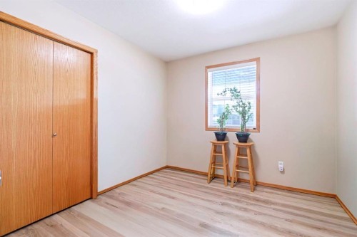 4518 54A Avenue Crescent, Innisfail, AB - Indoor Photo Showing Other Room