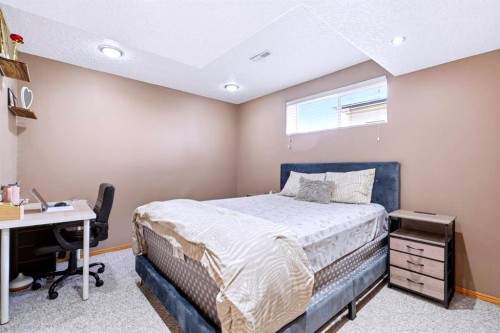 4518 54A Avenue Crescent, Innisfail, AB - Indoor Photo Showing Bedroom