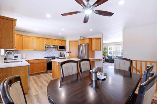4518 54A Avenue Crescent, Innisfail, AB - Indoor