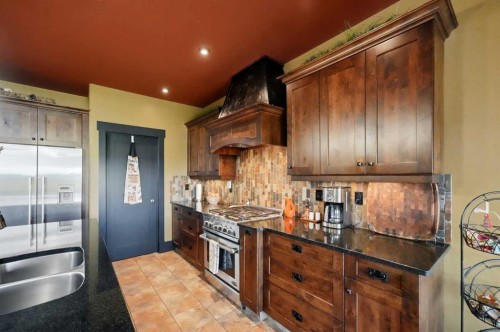 107A Wolf Run Drive, Rural Ponoka County, AB - Indoor Photo Showing Kitchen