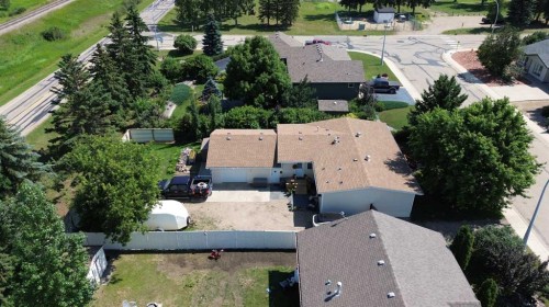 5412 49 A Avenue, Alix, AB - Outdoor