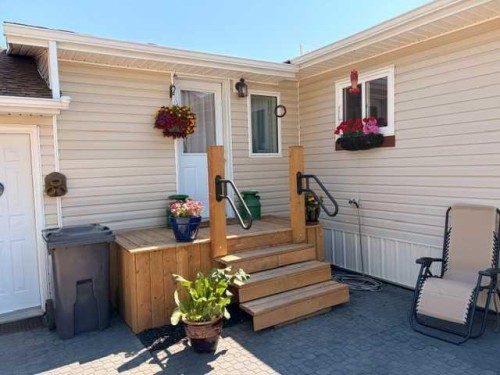 5412 49 A Avenue, Alix, AB - Outdoor With Exterior