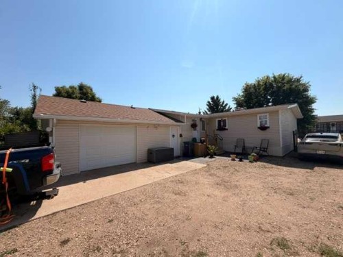 5412 49 A Avenue, Alix, AB - Outdoor With Exterior