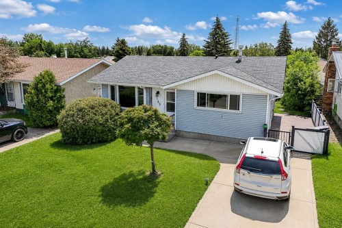 165 Nash Street  Red Deer, AB T4P 1N3