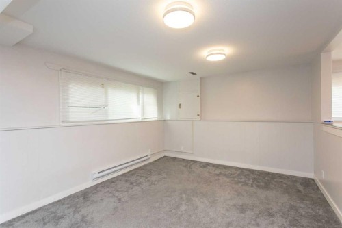 12 Valley Crescent, Lacombe, AB - Indoor Photo Showing Other Room
