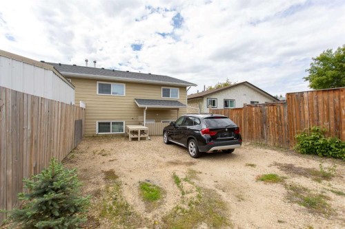 12 Valley Crescent, Lacombe, AB - Outdoor With Exterior