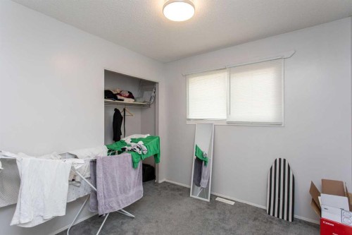 12 Valley Crescent, Lacombe, AB - Indoor