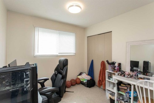 10 Valley Crescent, Lacombe, AB - Indoor Photo Showing Office