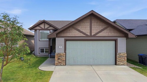 70 Rozier Close, Sylvan Lake, AB - Outdoor