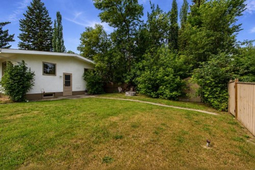 10 Sydney Close, Red Deer, AB - Outdoor