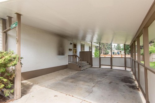 10 Sydney Close, Red Deer, AB - Outdoor With Exterior