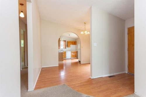 10 Sydney Close, Red Deer, AB - Indoor Photo Showing Other Room