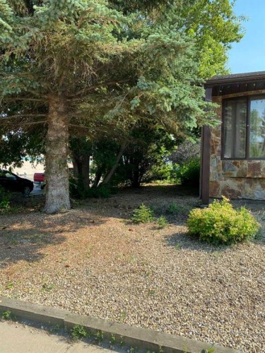 5138 48 Street, Lacombe, AB - Outdoor