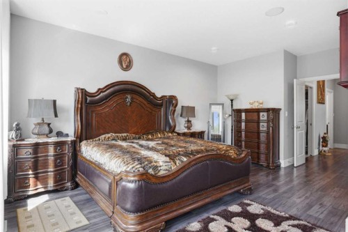 40 Vienna Close, Red Deer, AB - Indoor Photo Showing Bedroom