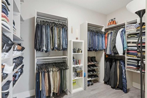 40 Vienna Close, Red Deer, AB - Indoor With Storage