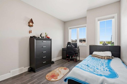 40 Vienna Close, Red Deer, AB - Indoor Photo Showing Bedroom