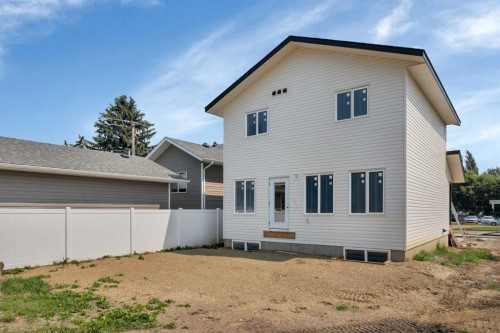 5416 55 Street, Lacombe, AB - Outdoor With Exterior