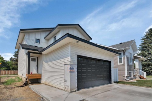 5416 55 Street, Lacombe, AB - Outdoor
