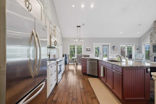 447 Summer Crescent, Rural Ponoka County, AB - Indoor Photo Showing Kitchen With Upgraded Kitchen