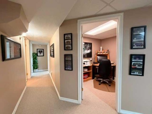 402 East Puffin Street, Pelican Point, AB - Indoor