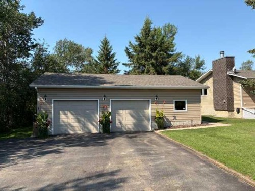 402 East Puffin Street, Pelican Point, AB - Outdoor