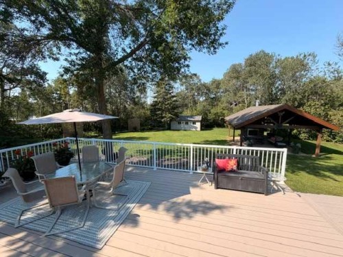 402 East Puffin Street, Pelican Point, AB - Outdoor With Deck Patio Veranda