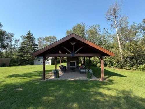 402 East Puffin Street, Pelican Point, AB - Outdoor