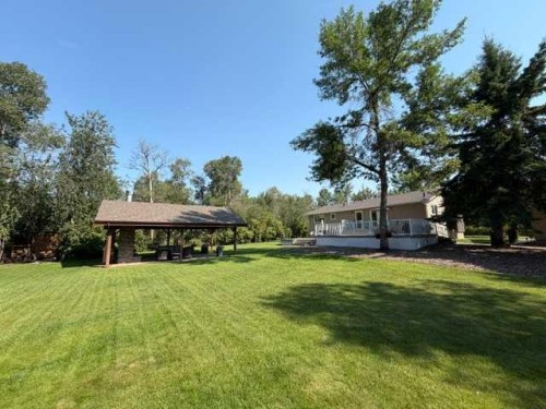 402 East Puffin Street, Pelican Point, AB - Outdoor With Deck Patio Veranda