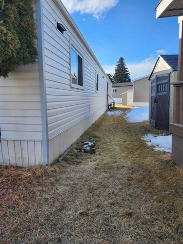 14 Parkview Avenue, Red Deer, AB 