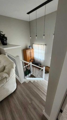 11 Ian Way, Sylvan Lake, AB - Indoor