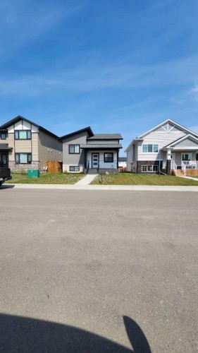 11 Ian Way, Sylvan Lake, AB - Outdoor