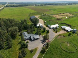 70037 Highway 13  Rural Wetaskiwin No. 10, County Of, AB T0C 0A0