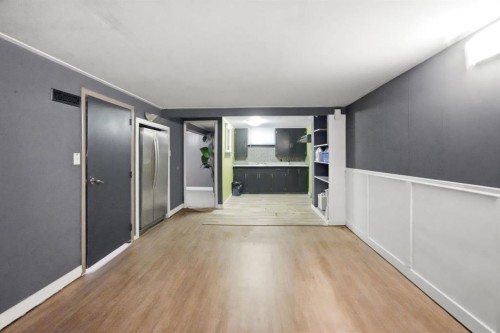 5708 45 Avenue, Red Deer, AB - Indoor Photo Showing Other Room