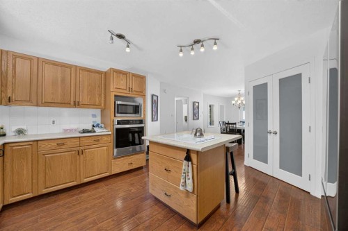 7-32579 Range Road 52, Rural Mountain View County, AB - Indoor Photo Showing Kitchen