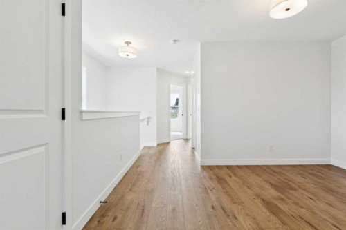 49 Silverton Glen Way Sw, Calgary, AB - Indoor Photo Showing Other Room