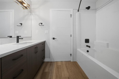 20 Toye Street, Red Deer, AB - Indoor Photo Showing Bathroom