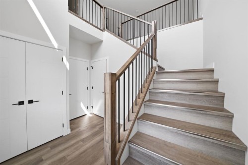 20 Toye Street, Red Deer, AB - Indoor Photo Showing Other Room