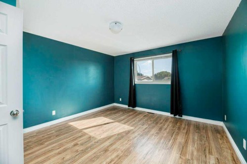 14 Eagle Road, Lacombe, AB - Indoor Photo Showing Other Room