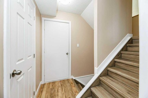 14 Eagle Road, Lacombe, AB - Indoor Photo Showing Other Room