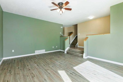 14 Eagle Road, Lacombe, AB - Indoor Photo Showing Other Room