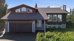 4640 47 Street  Sylvan Lake, AB T4S 1L4