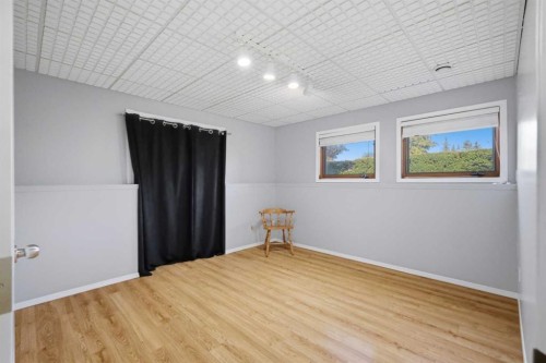 4640 47 Street, Sylvan Lake, AB - Indoor Photo Showing Other Room