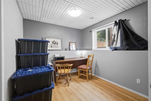 4640 47 Street, Sylvan Lake, AB - Indoor