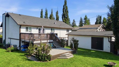 4640 47 Street, Sylvan Lake, AB - Outdoor