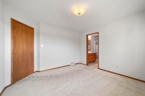 3806 50 Street, Camrose, AB - Indoor Photo Showing Other Room