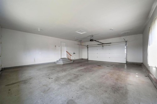 3806 50 Street, Camrose, AB - Indoor Photo Showing Garage