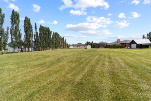 3806 50 Street, Camrose, AB - Outdoor