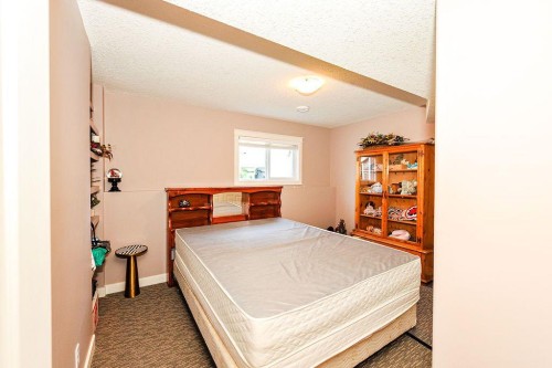 5206 33A Avenue, Camrose, AB - Indoor Photo Showing Bedroom